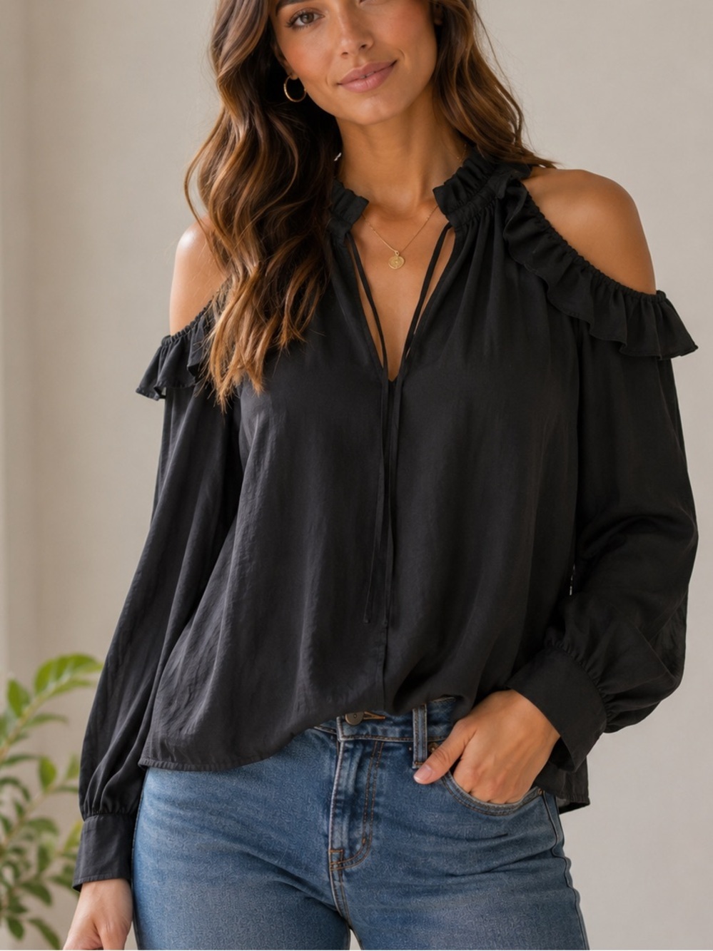 MISS ME Cold Shoulder Black Ruffle Blouse Silky Sz Small
